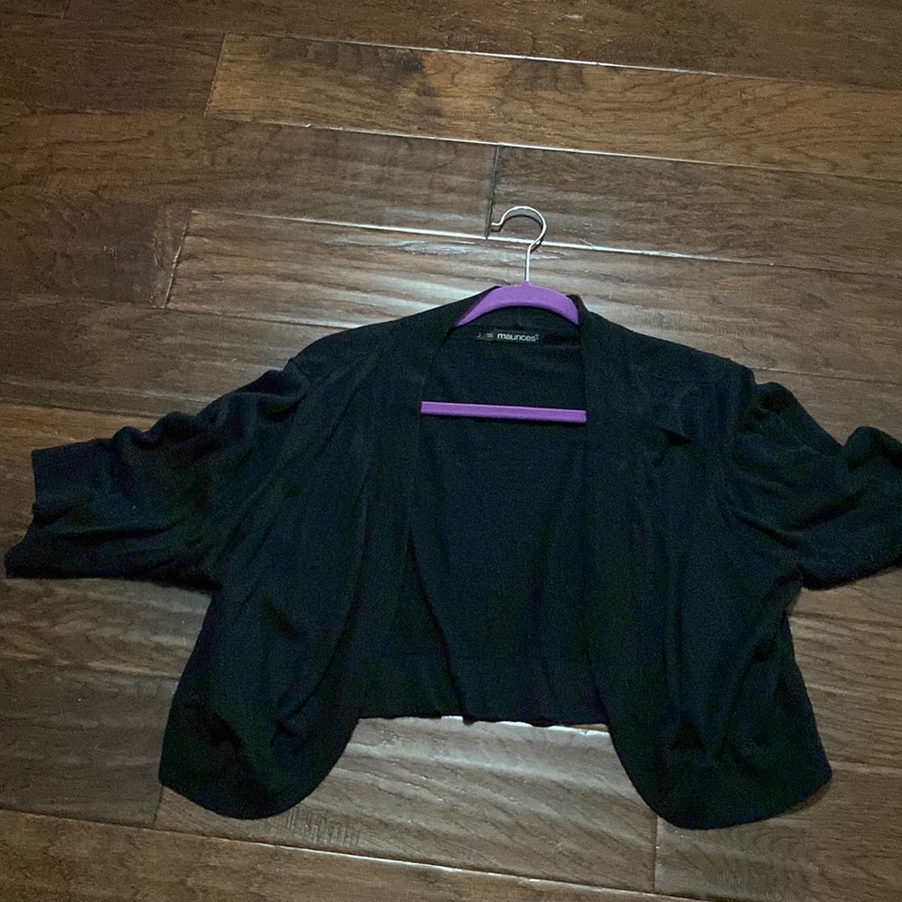 Maurices black jacket plus size 3 some piling in armpit.